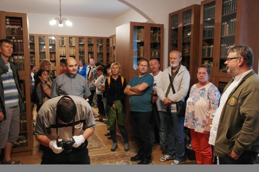 Látogatás az egyházi gyűjtőlevéltárban Csobotfalván
